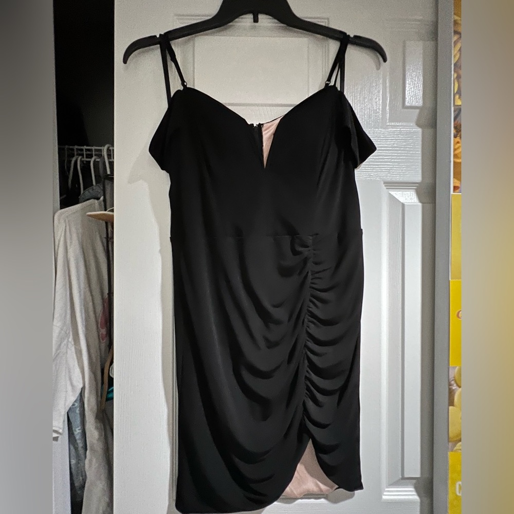 fitted cocktail/party dress - thin shoulder strap with off the shoulder sleeve